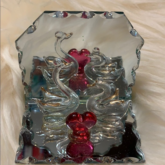 Vintage Glass swans on mirror. Valentine - Picture 9 of 10
